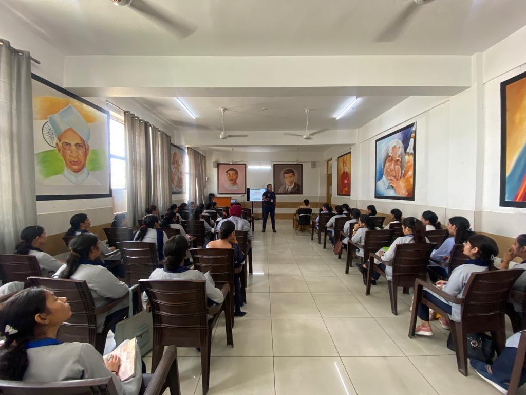 Educators participating in a LeadmaxEdge learning session